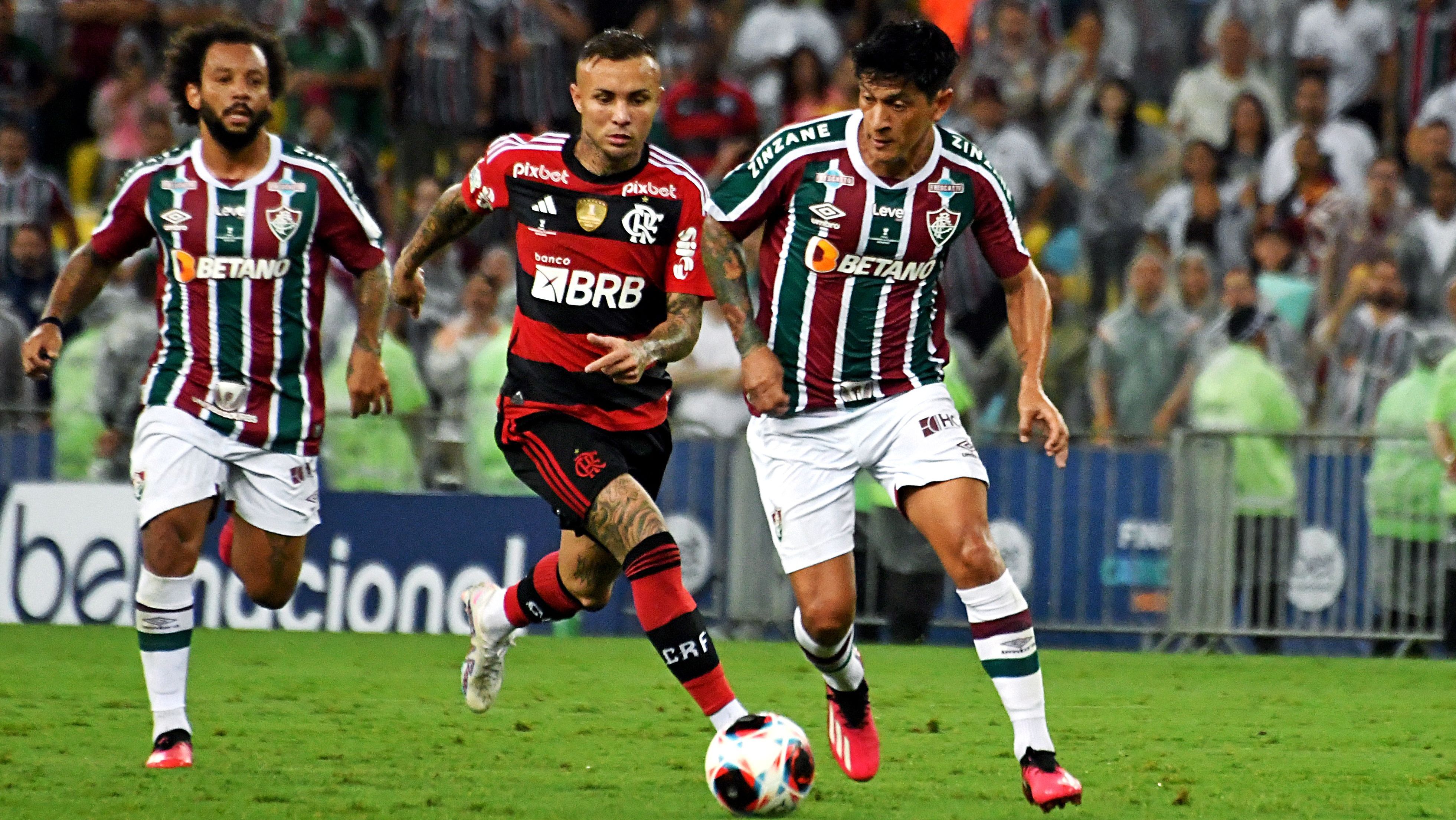 Fluminense e Flamengo na final do último Campeonato Carioca
