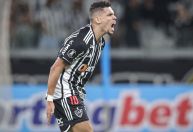 Iluminado na Libertadores, Paulinho garante virada do Atlético-MG sobre o Athletico-PR