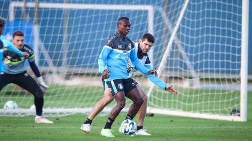 Jovem Nathan chamou atenção por semelhança no Sadio Mané, do Bayern de Munique