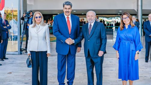 A primeira-dama da Venezuela, Cilia Flores (à esq.), durante encontro entre Maduro e Lula no Palácio do Planalto