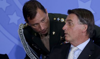 Coronel do Estado-Maior do Exército pediu golpe de Bolsonaro em mensagens com Mauro Cid