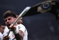 Luxemburgo sobre Yuri Alberto: “Não se esqueceu de jogar, tirar jogador é fácil”