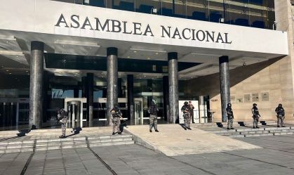 Polícia e Forças Armadas do Equador se mobilizam após dissolução da Assembleia
