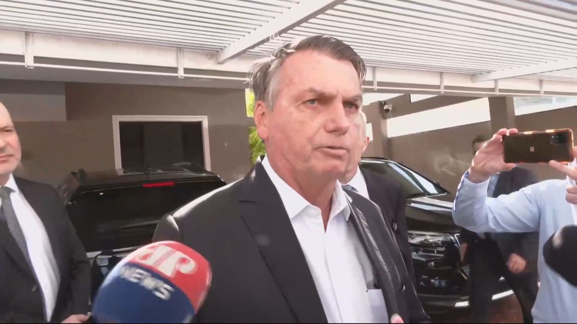 Ex-presidente Jair Bolsonaro (PL) fala sobre busca e apreensão / Reprodução CNN