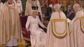 Rainha Camilla eh coroada