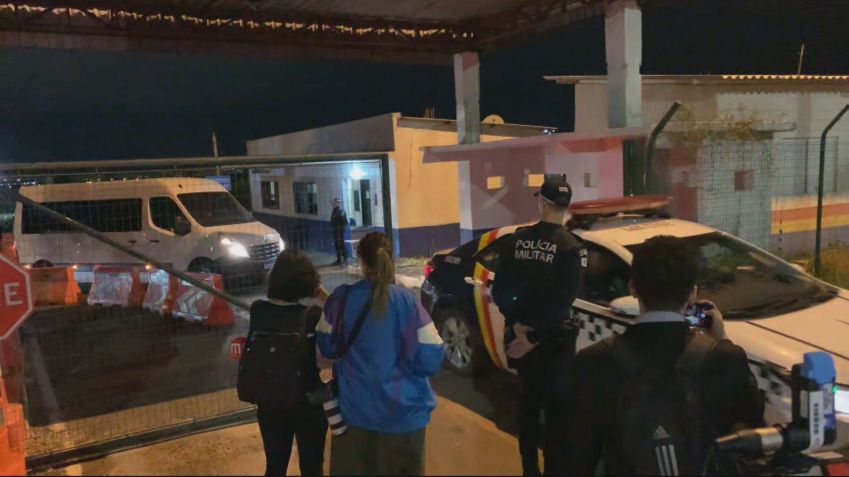 O ex-ministro da Justiça e ex-secretário de Segurança Pública do Distrito Federal Anderson Torres deixa a prisão em Brasília / Reprodução/CNN