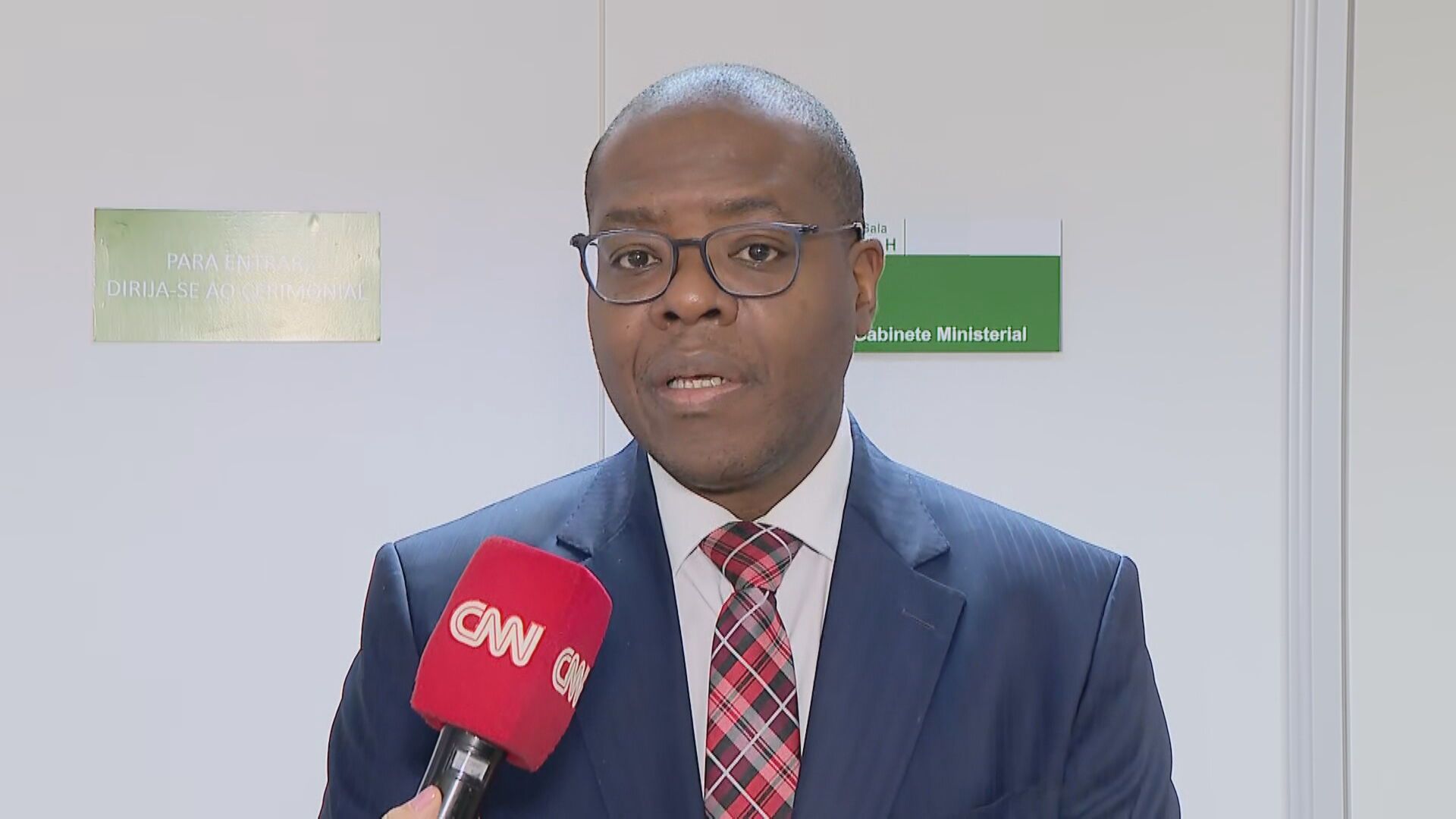 BR_CNN_220523_LIVE_CLEAN_frame_195111