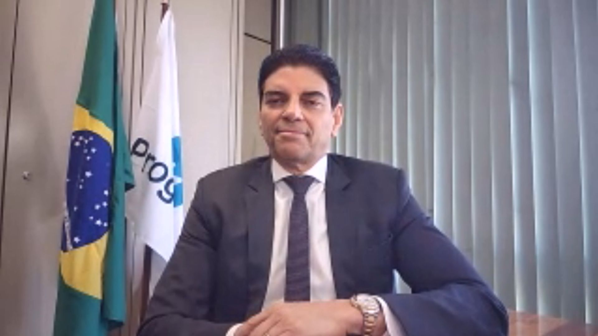 BR_CNN_240523_SKYPE_CLAUDIO_frame_24140