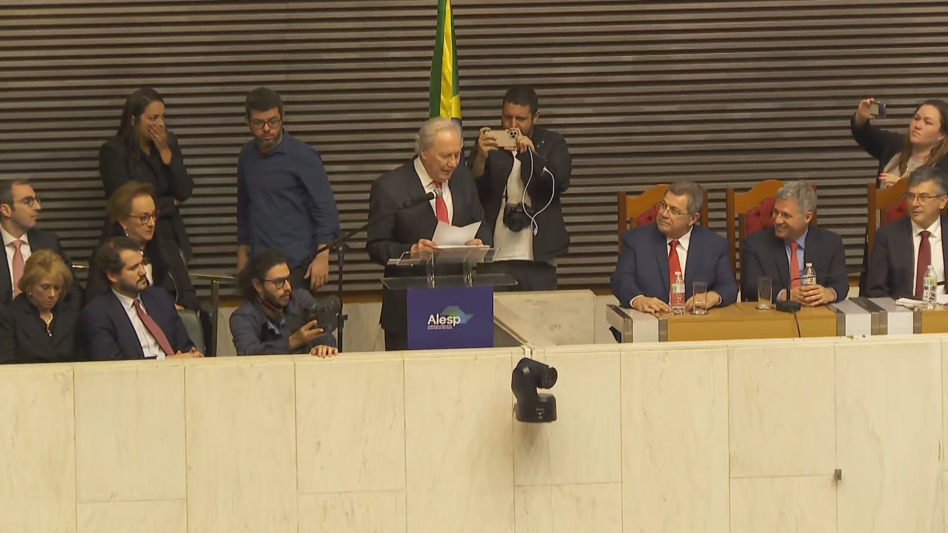 O ex-ministro do STF Ricardo Lewandowski é homenageado na Assembleia Legislativa de São Paulo