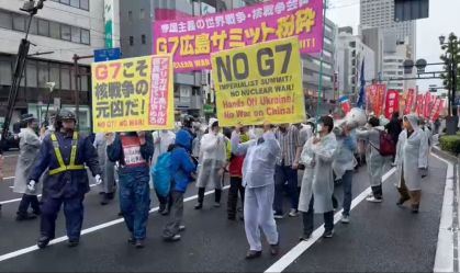 Manifestantes protestam contra “o G7 imperialista” em Hiroshima