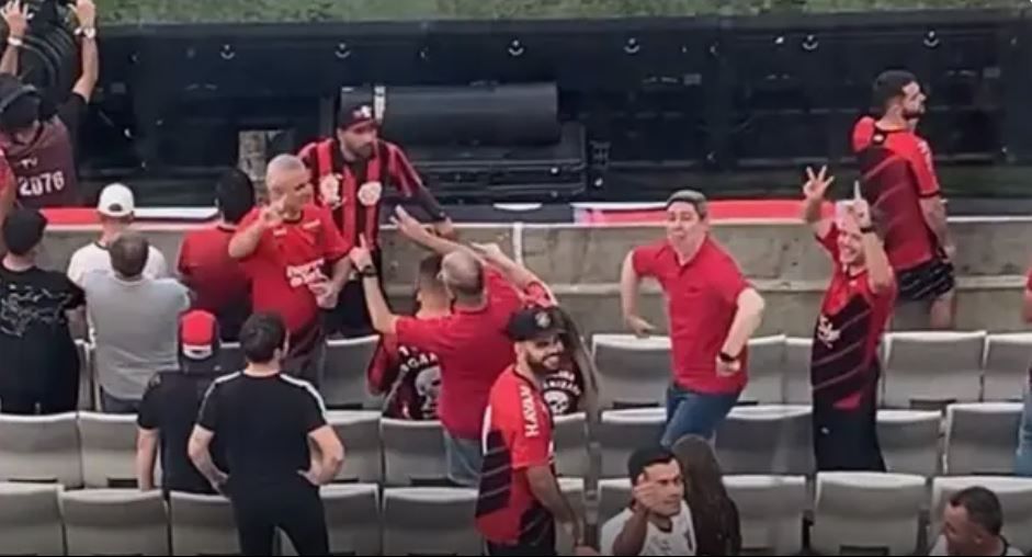 Athletico-PR pode ser multado por suposto gesto racista de torcedor
