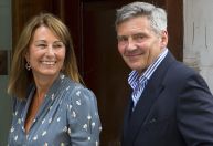 Pais de Kate Middleton deixam dívida milionária após falência de empresa, diz jornal