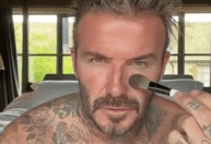 O glow é de família! David Beckham viraliza ao seguir dicas de maquiagem de Victoria