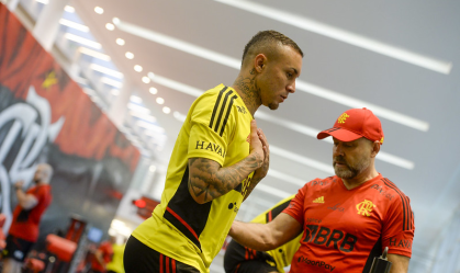 Pedro desfalca o Flamengo e Cebolinha tem chances de enfrentar o Fluminense