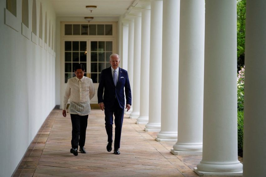 Biden em encontro com presidente das Filiinas Ferdinand Marcos Jr. na Casa Branca / Carolyn Kaster/Pool via REUTERS