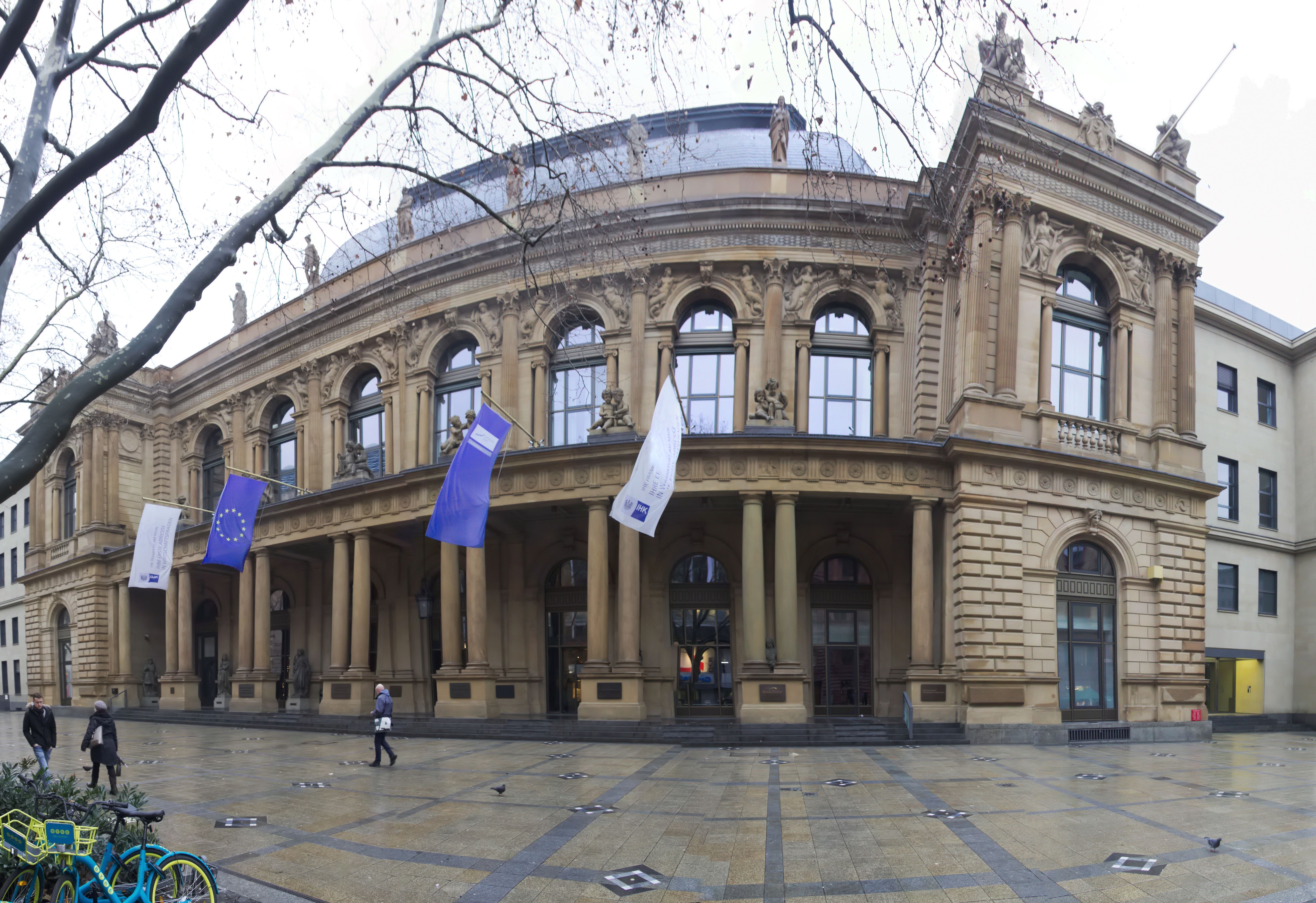 Frankfurt_am_Main_-_Bolsa_-_Neue_Börse_-_01