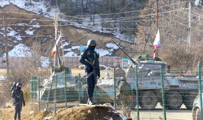 Armênia e Azerbaijão voltam a se enfrentar na fronteira