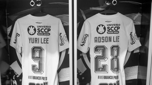 Camisas do Corinthians com homenagem a Rita Lee