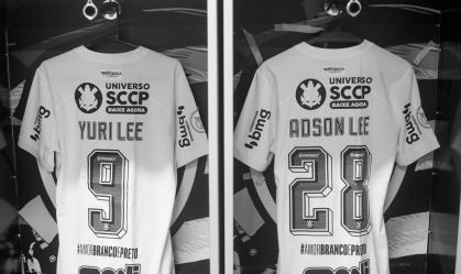 Camisas do Corinthians com homenagem a Rita Lee