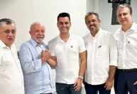 PL decide manter deputado que publicou fotografia com Lula