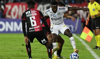 Santos sente desfalques e é derrotado pelo Newell's Old Boys na Sul-Americana