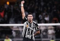 Atlético-MG e Vasco apoiam Paulinho, vítima de intolerância religiosa