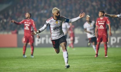 Gabigol comemora o gol do Flamengo no Chile