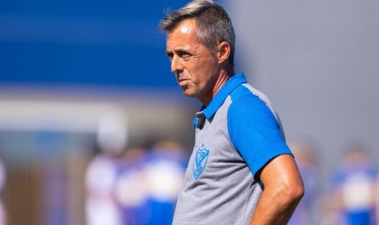 Técnico do time de aspirantes do Vélez Sarsfield morre aos 49 anos