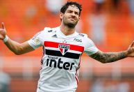 Alexandre Pato pode estrear pelo São Paulo contra o Bragantino; veja o histórico