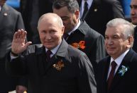 Rússia faz celebração reduzida do Dia da Vitória; Putin diz que há batalha “sagrada” contra Ocidente