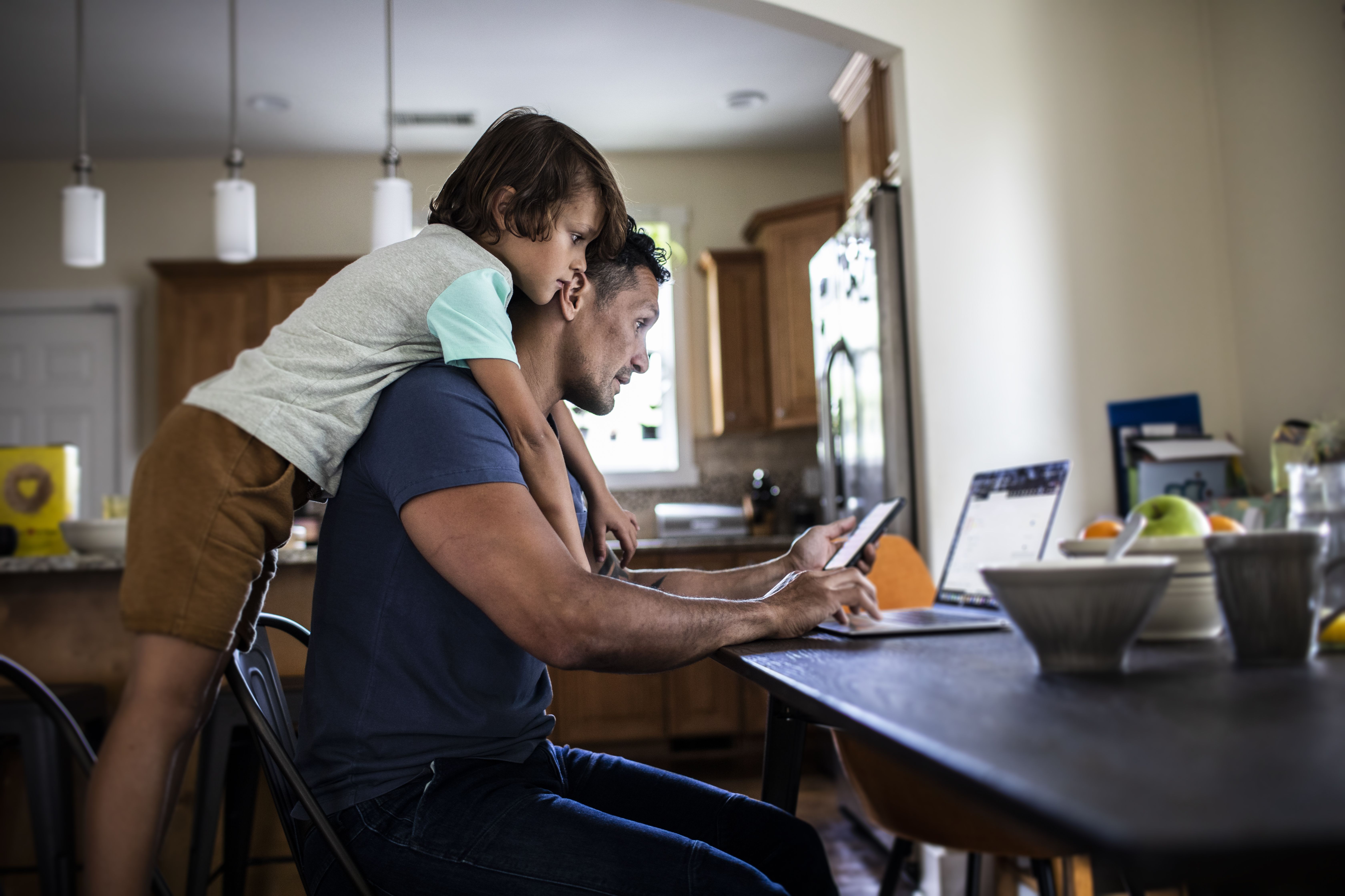 Existem diversos tipos de família. / Getty Images
