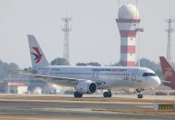 Avião chinês criado para competir com Boeing e Airbus não é tão “doméstico” assim; entenda