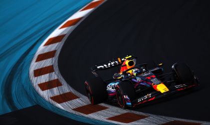 Com batida de Leclerc no final, Sergio Pérez conquista pole do GP de Miami