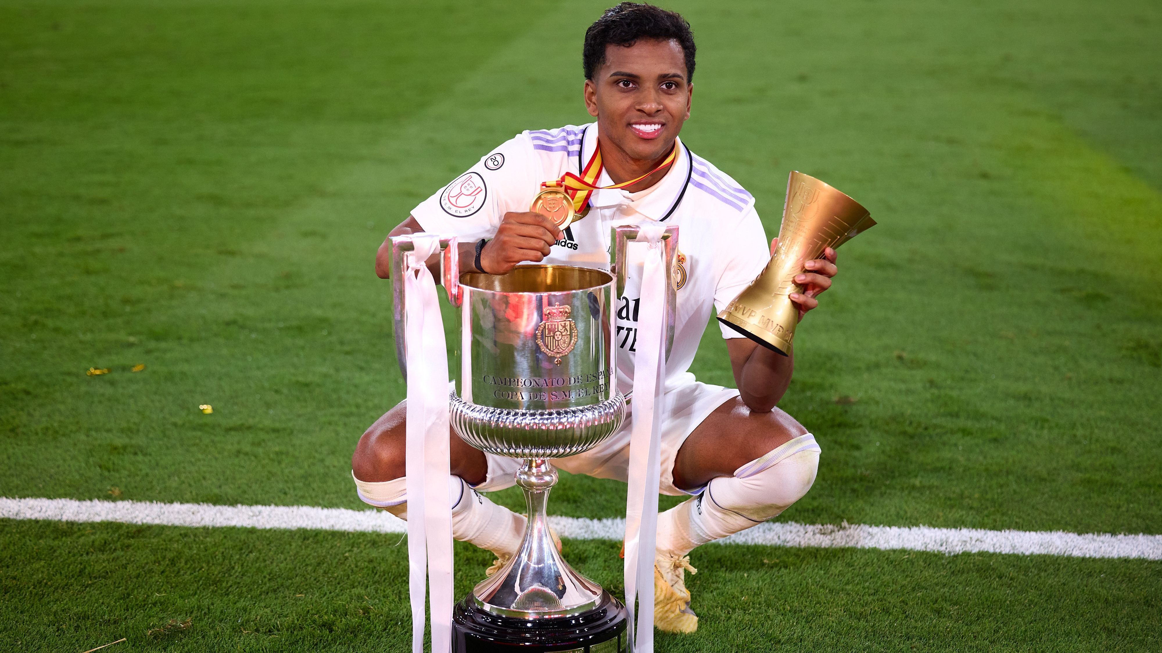 Rodrygo foi campeão e eleito melhor jogador da final da Copa do Rei