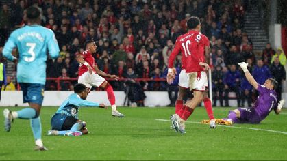 Danilo finaliza e marca seu gol contra o Southampton