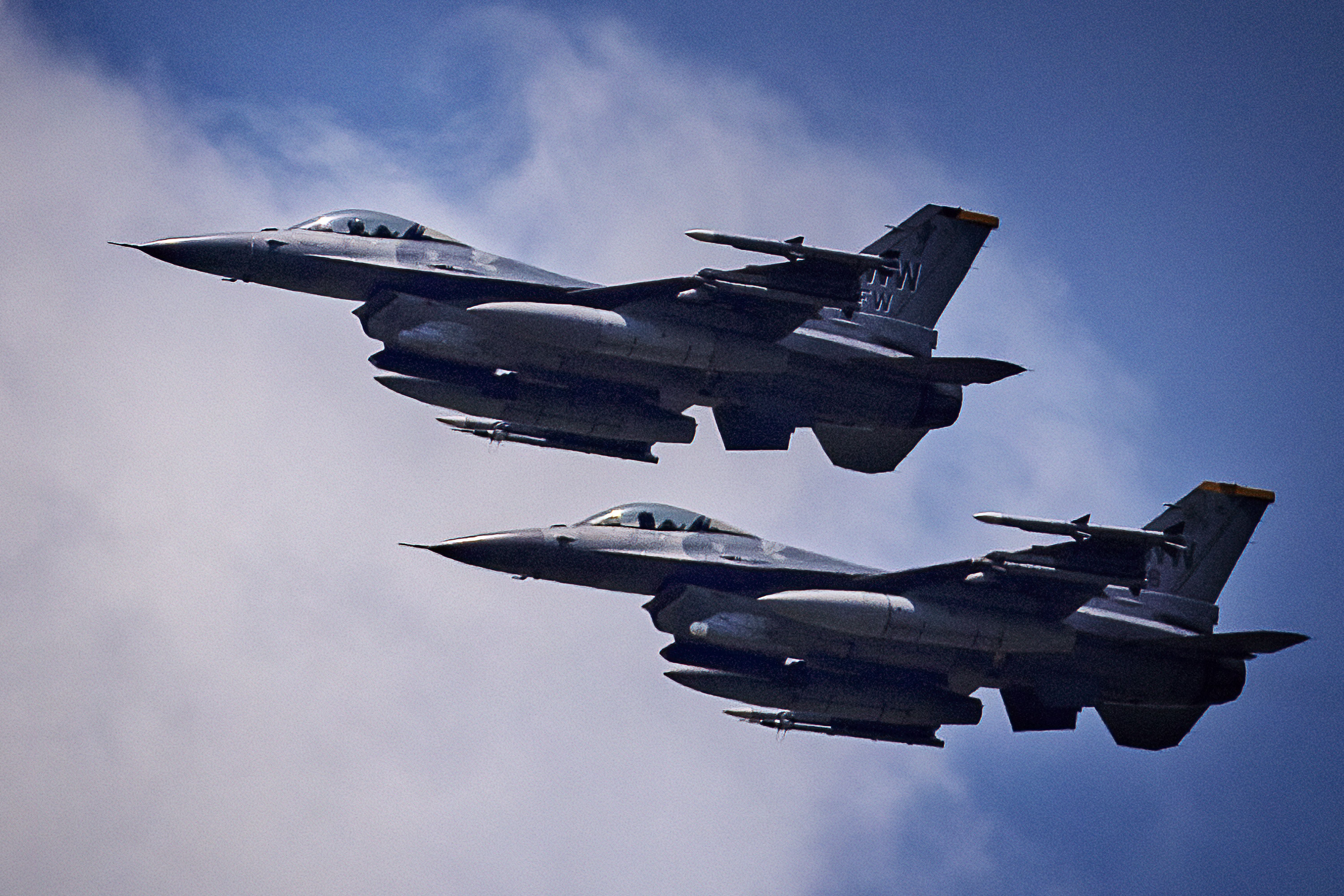 Ucrânia pede caçar F-16 para equilibrar poderio militar na guerra / Ezra Acayam/Getty Images