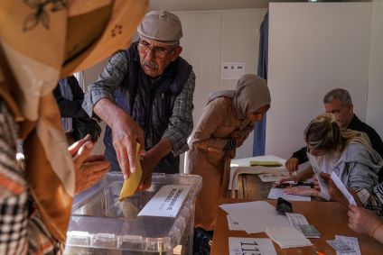População da Turquia vai às urnas neste domingo, 14 de maio de 2023, para as eleições presidenciais e parlamentares.