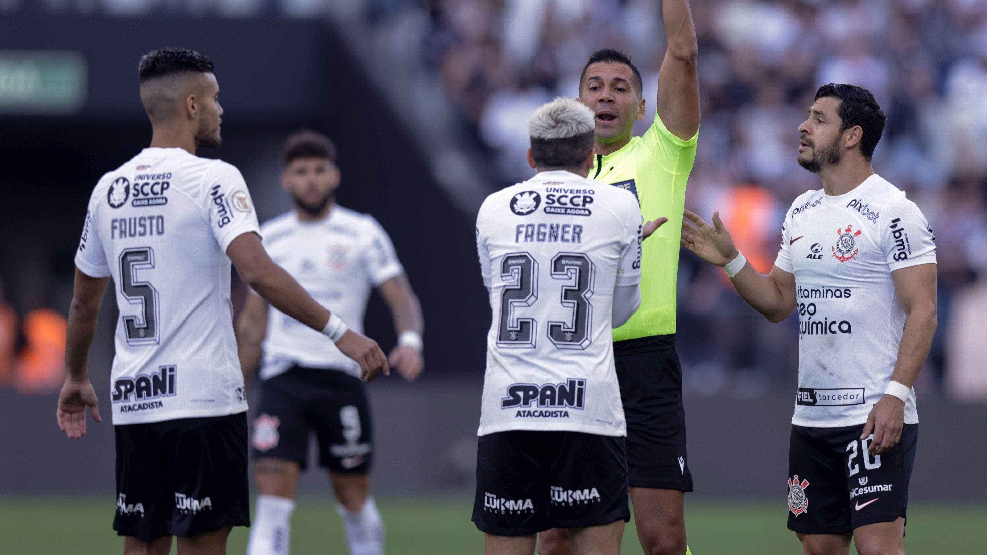 Corinthians entrou no Z4 do Brasileirão após empate contra o São Paulo