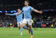 Álvarez pode ser primeiro não brasileiro a ganhar Copa do Mundo, Liga dos Campeões e Libertadores