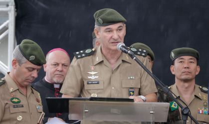Exército e Defesa alertam novo GSI que defendem PEC que limita militares na política