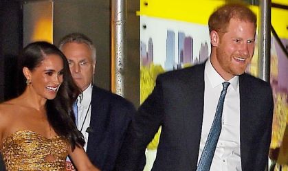 Harry e Meghan foram perseguidos por 2h por paparazzis de moto e carro, diz polícia