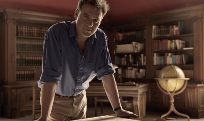 Brasil acertou momento de subir juros e futuro próximo abre espaço para cortes, diz Niall Ferguson à CNN