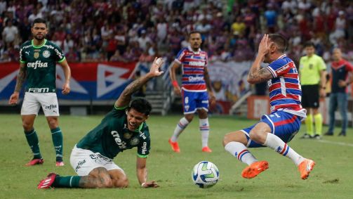 Fortaleza e Palmeiras duelaram na Arena Castelão