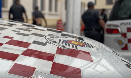 Crianças abandonadas em apartamento são resgatadas pela PM no litoral de SP