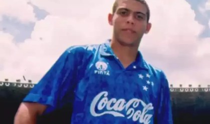 Ronaldo comemora 30 anos de sua estreia no Cruzeiro: "história linda"