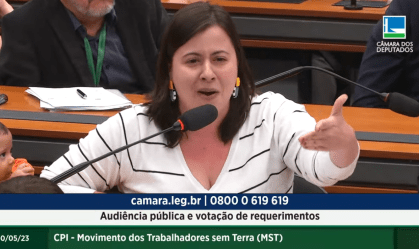 Deputada Sâmia Bomfim durante CPI do MST