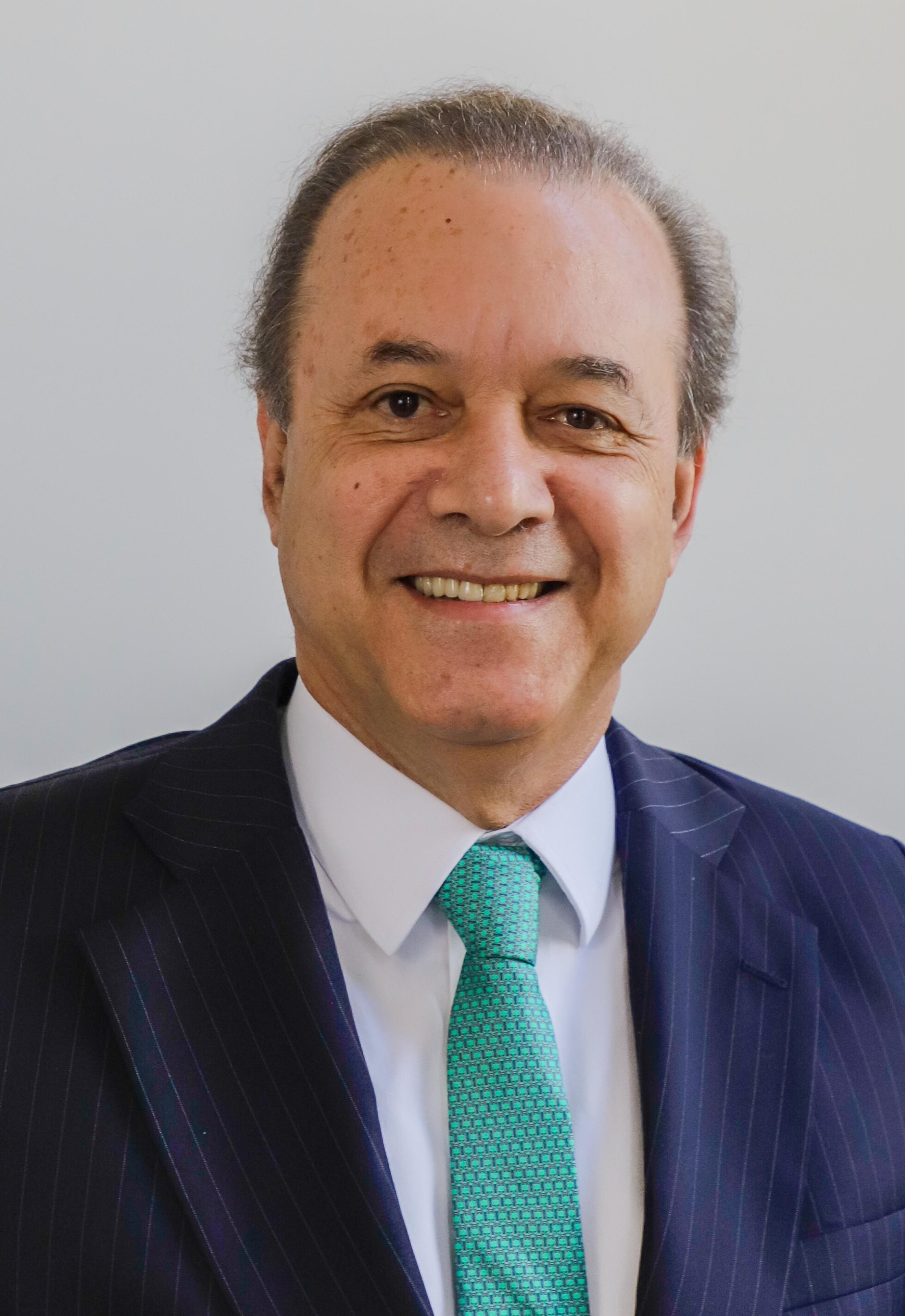 Eleuses Paiva