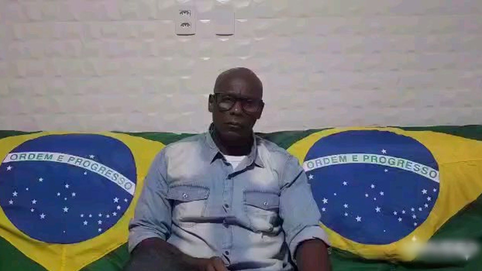 Ex-major Ailton Barros foi expulso do Exército em 2006 e preso pela Polícia Federal (PF) em operação envolvendo cartão de vacinação de Jair Bolsonaro.