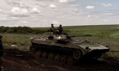 Ucrânia retoma território em Donetsk, diz oficial de defesa