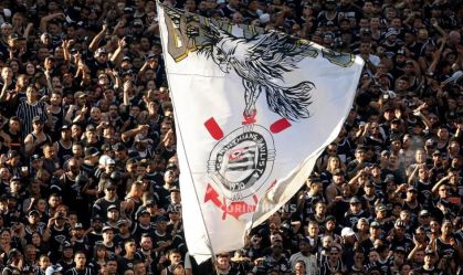 Corinthians é apontado como maior rival por paulistas, diz pesquisa